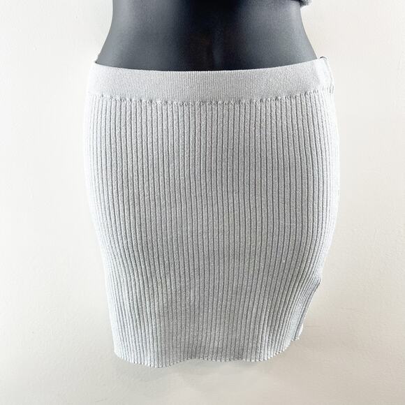 PrettyLittleThing Silver Glitter Knit Open Back Top and Mini Skirt Set S / M - Picture 11 of 12